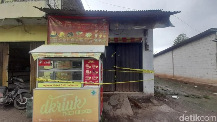 Bos Ayam Geprek Syok! Temukan Jasad Pegawai di Freezer