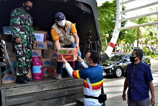 Dana Banjir Bandang: Koster Kucurkan Rp 129 Juta untuk SD Banjar