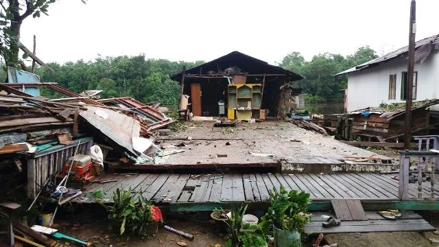Stadion Rusak Diterjang Puting Beliung, Markas Persita Hancur!